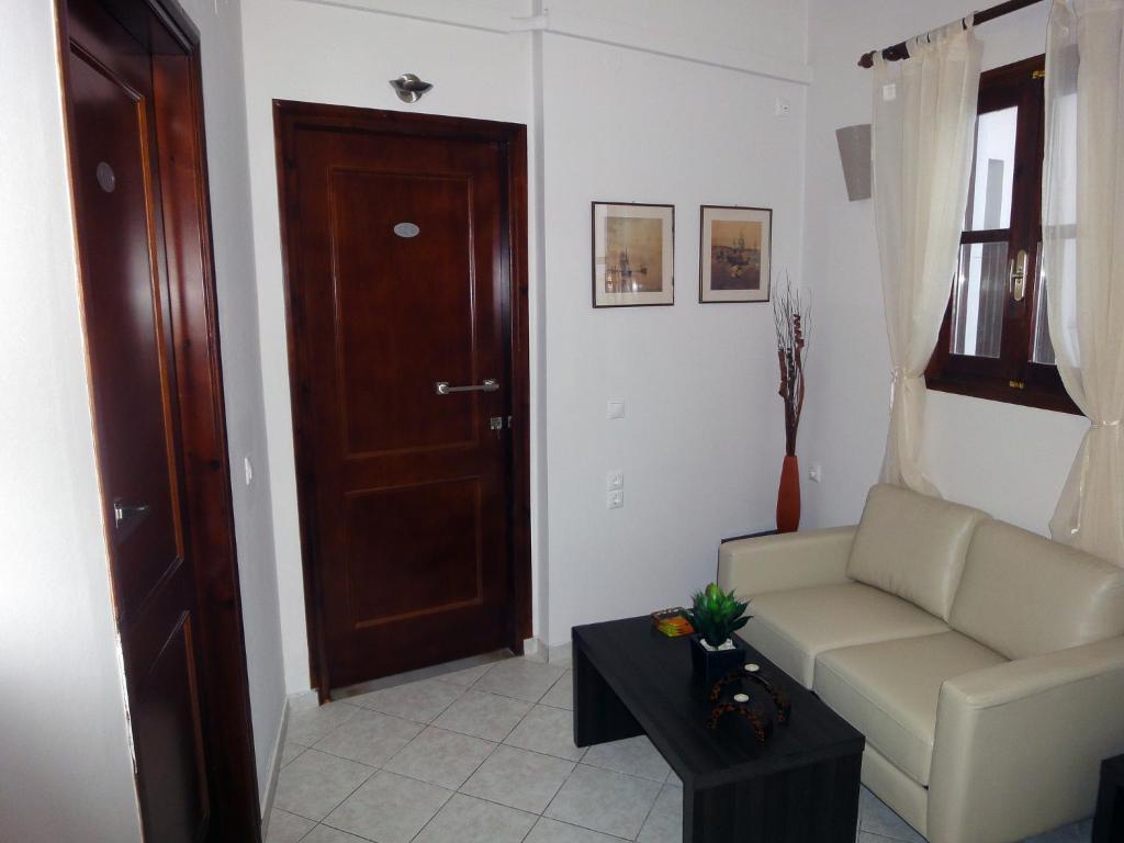 Enetiko Rooms Ханья Экстерьер фото